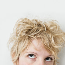 Help consumers de-stress to control sebum buildup on scalp